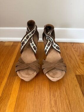 Minnetonka Brown Suede Wedge Sandals with Patterned Ankle Wrap